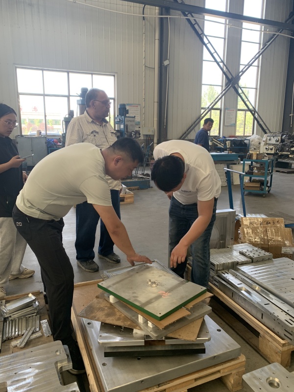 thermoforming vacuum packaging machine